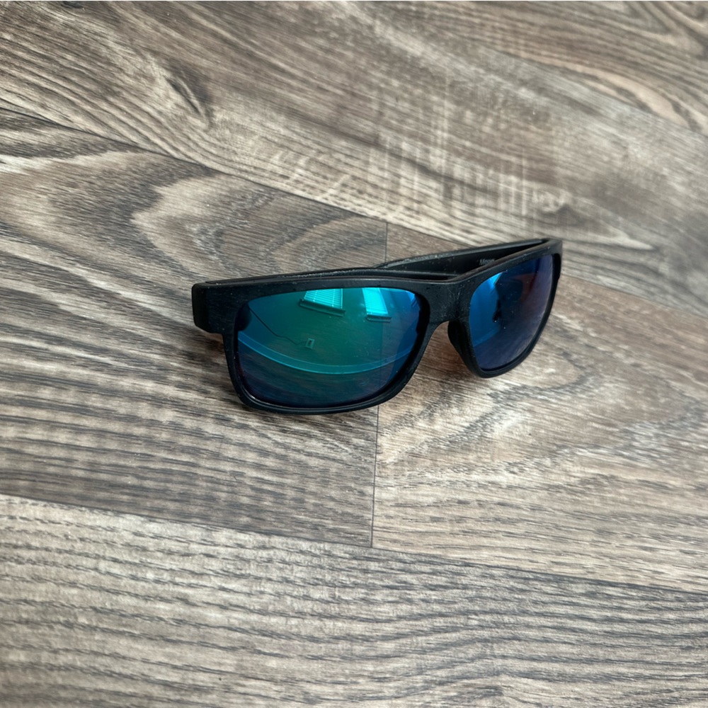 Costa sun glasses